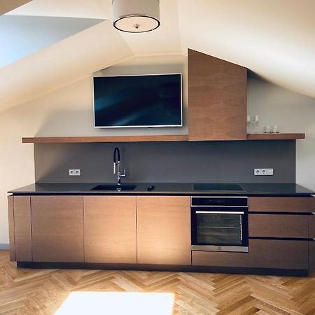 Roze Republikas Apartments Liepāja Екстериор снимка
