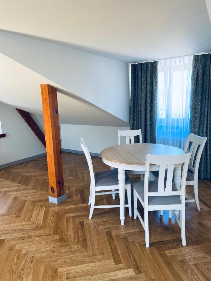 Roze Republikas Apartments Liepāja Екстериор снимка