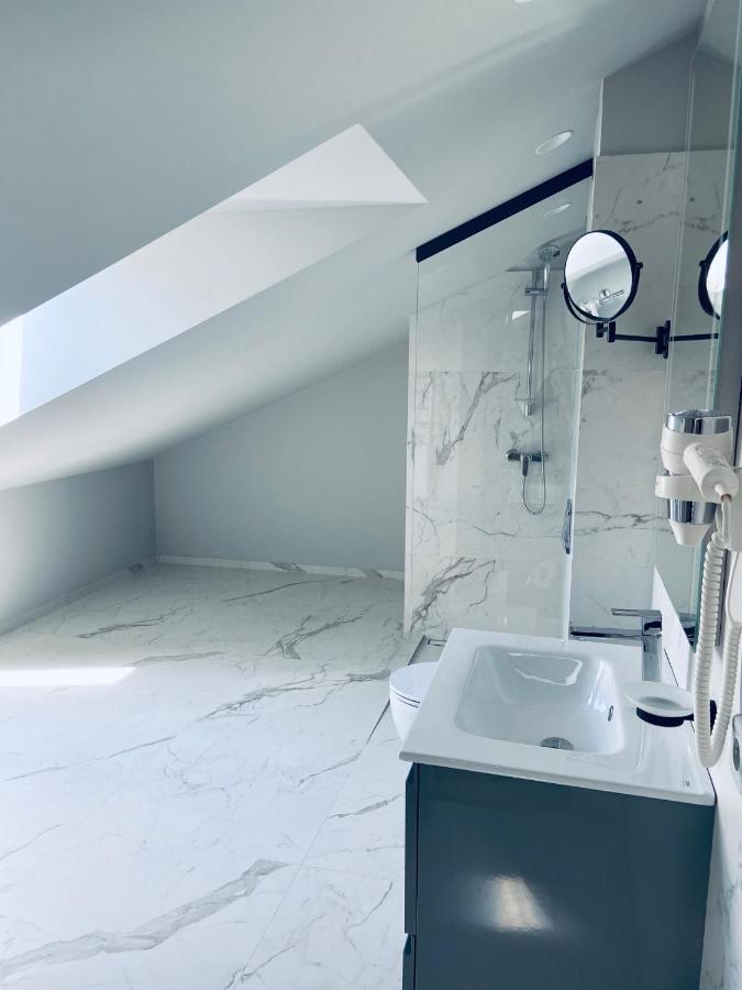 Roze Republikas Apartments Liepāja Екстериор снимка