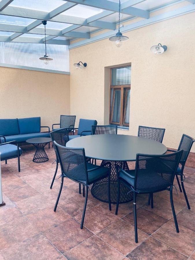 Roze Republikas Apartments Liepāja Екстериор снимка