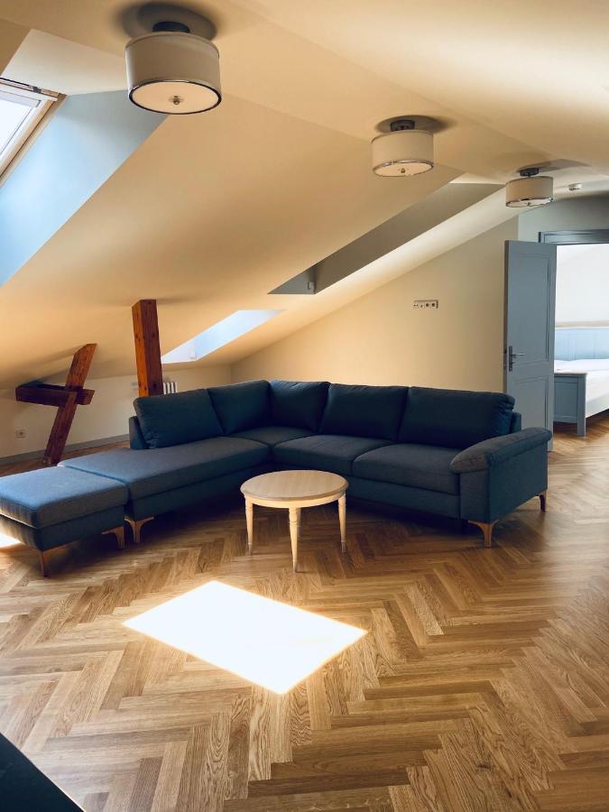 Roze Republikas Apartments Liepāja Екстериор снимка